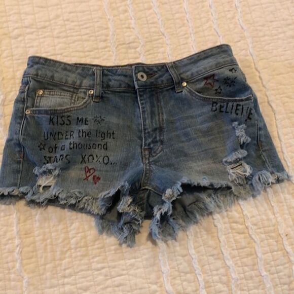 ZCO Jeans Embroidered Embellished Cut off Denim Shorts - Picture 1 of 8